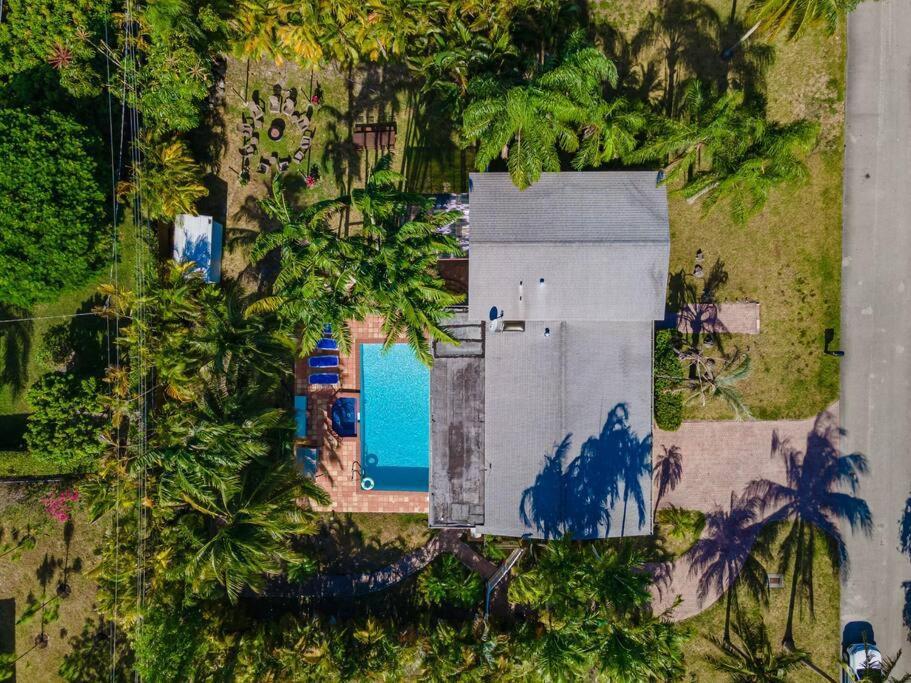 Dream Home/ Pool/jacuzzi/ Fire Pit Holiday home *